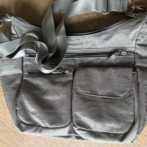Baggallini Gray Everyplace Everywhere Bag Crossbody Shoulder Purse Bag